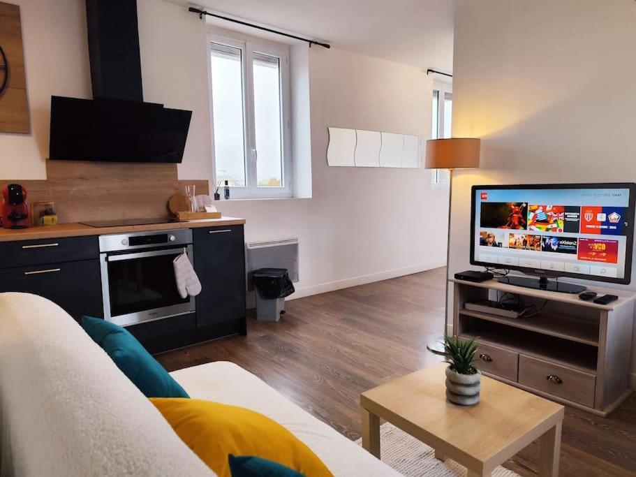 Duplex - Proche Gare & Centre Apartment กงเปียญ ภายนอก รูปภาพ